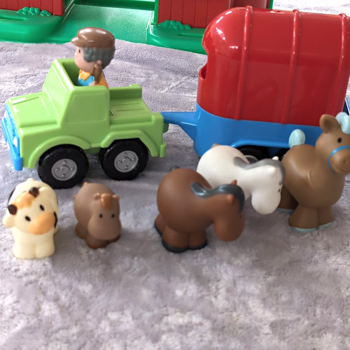 Fisher price little people - fisher,